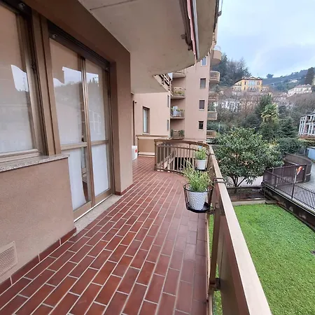 Apartment The Sunrise - Central In With Balcony