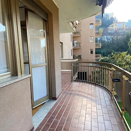 Apartment The Sunrise - Central In With Balcony *